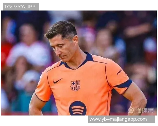 拜仁高层澄清巴萨未拖欠莱万多夫斯基转会费的传闻