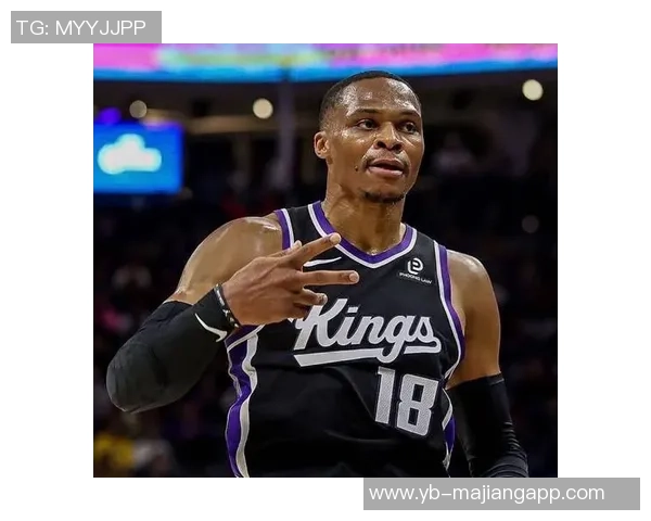 爱德华兹第三节火力全开独得17分威少助攻表现不俗贡献7分